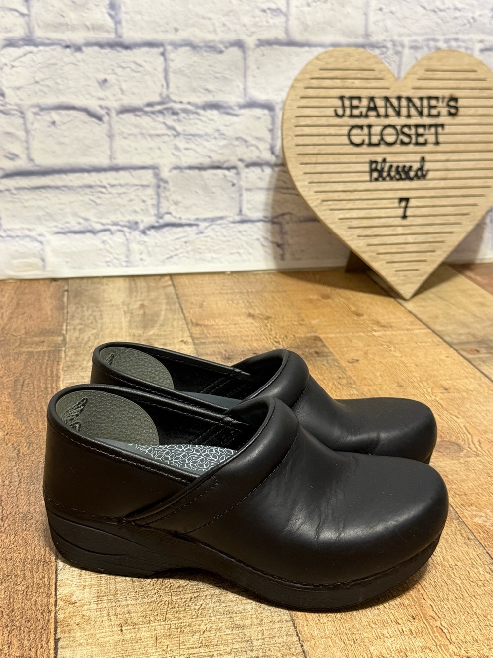 Dansko XP 2.0 Clogs - Lightweight Slip-Resistant Footwear for Comfort 37
